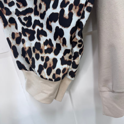 Marina: Lightweight top with leopard print sleeves. One size: 16-22